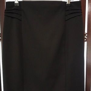 Express Pencil Skirt - Black